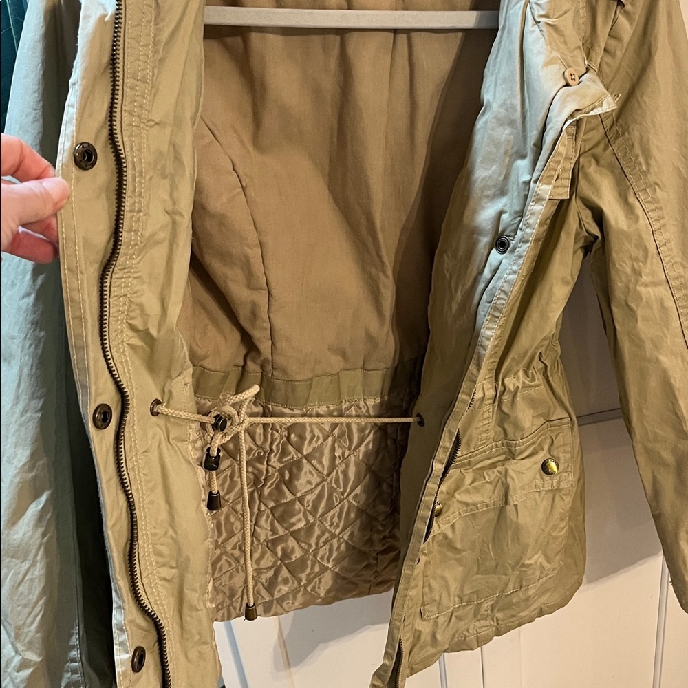 Like new  warm Michael Kors Utility safari  Jacket in Tan size small - Picture 3 of 6